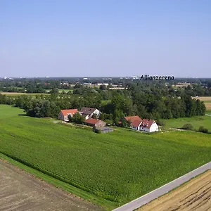 Mooshaeusl Guest house Hebertshausen