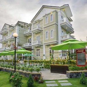Вилла Golden Bell Backpacker & Pool Bar, Хойан